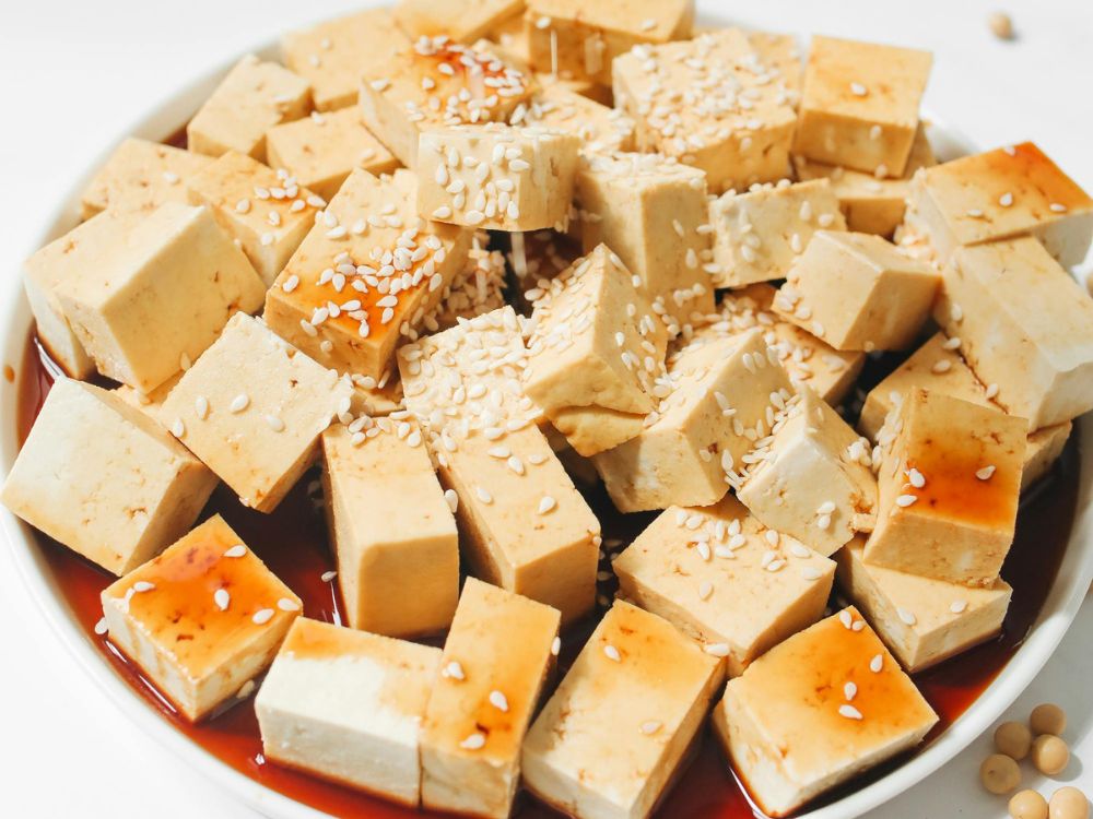 tofu, um dos alimentos baratos com muita proteína